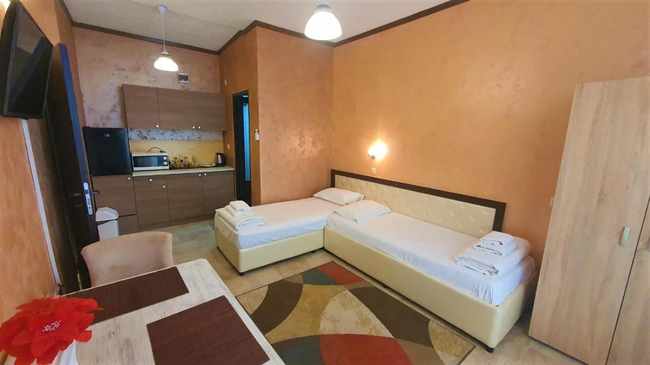 Хотел Дунав Свищов Hostel Bagian luar foto